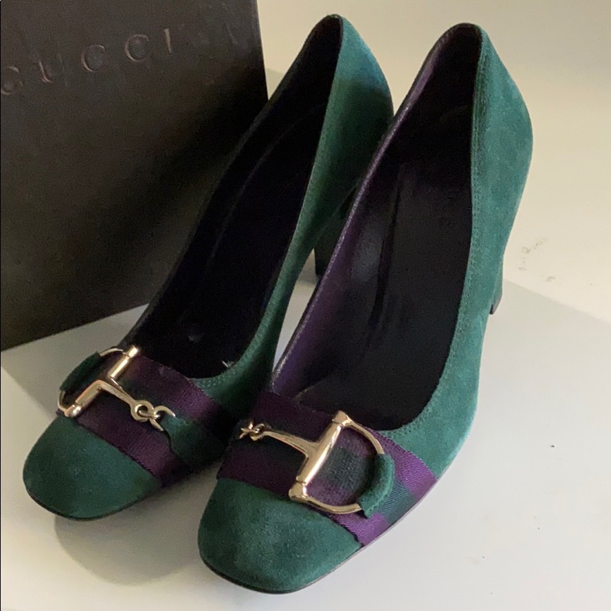 Gucci 7 1/2 B Women Shoes Green Suede